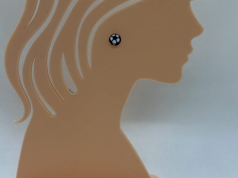 Boucles d’oreilles clous « ballon de foot »